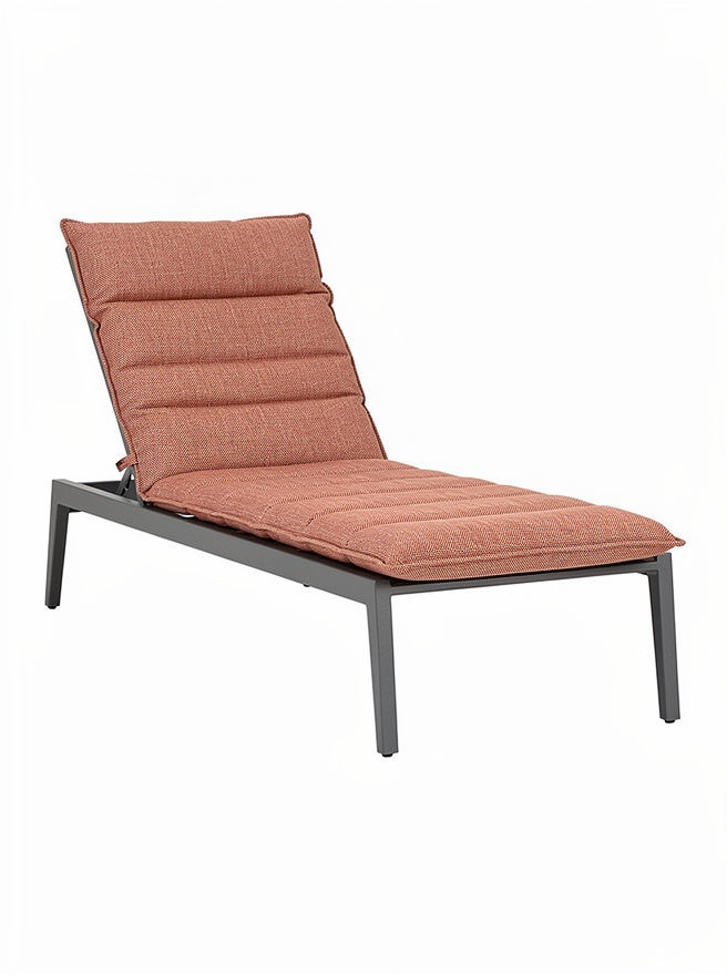 Komfortable Liege mit verstellbarem Rücken und stilvollem Design